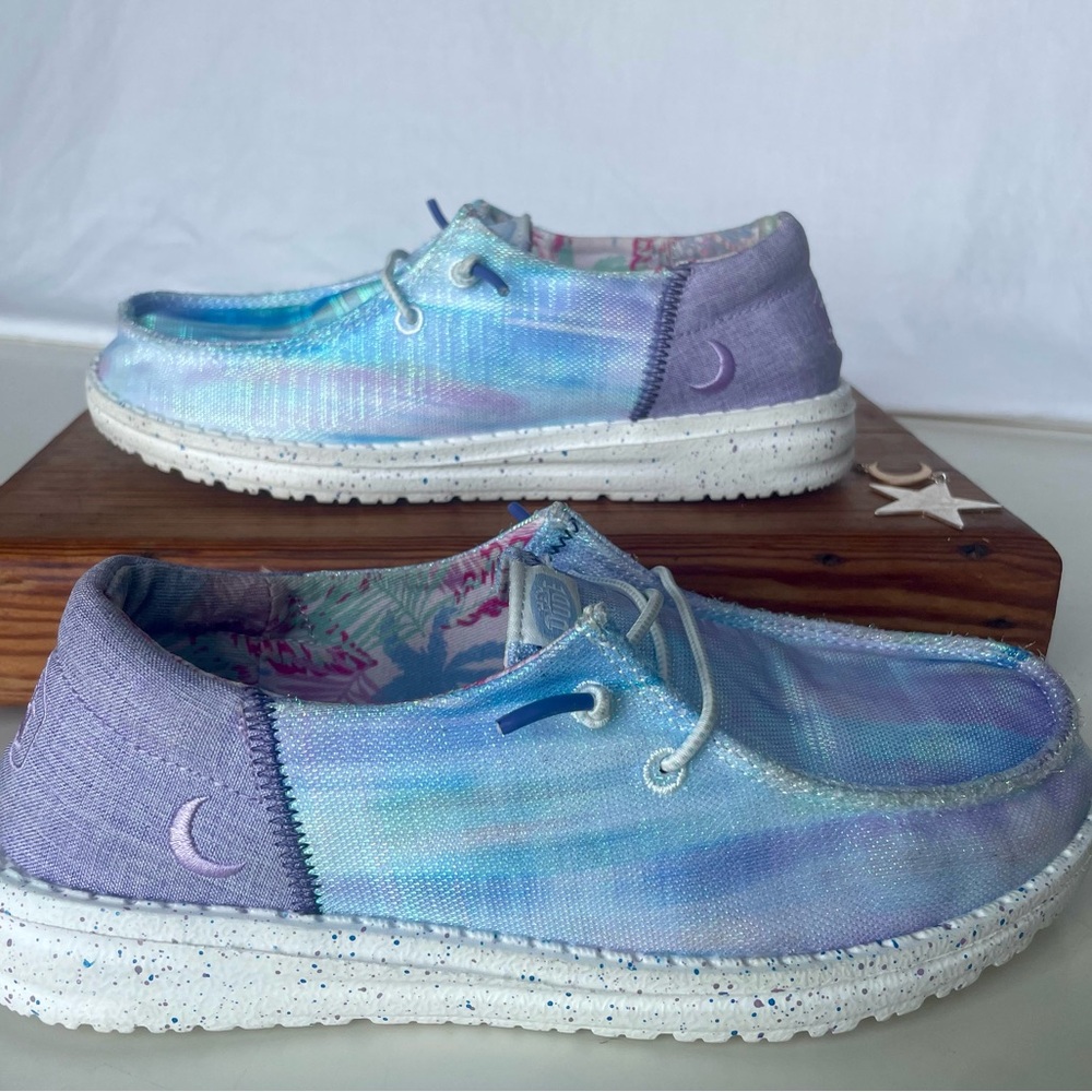 Hey Dude | Wendy Youth Funk | Celestial Iridescent Sparkle Tie-dye Moon | 3Y